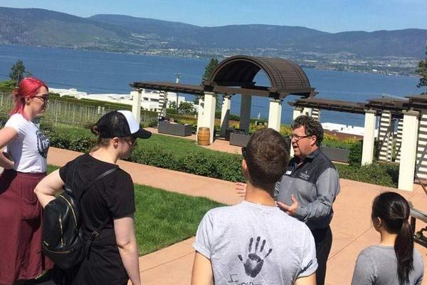 Kelowna Full Day Wine Tour